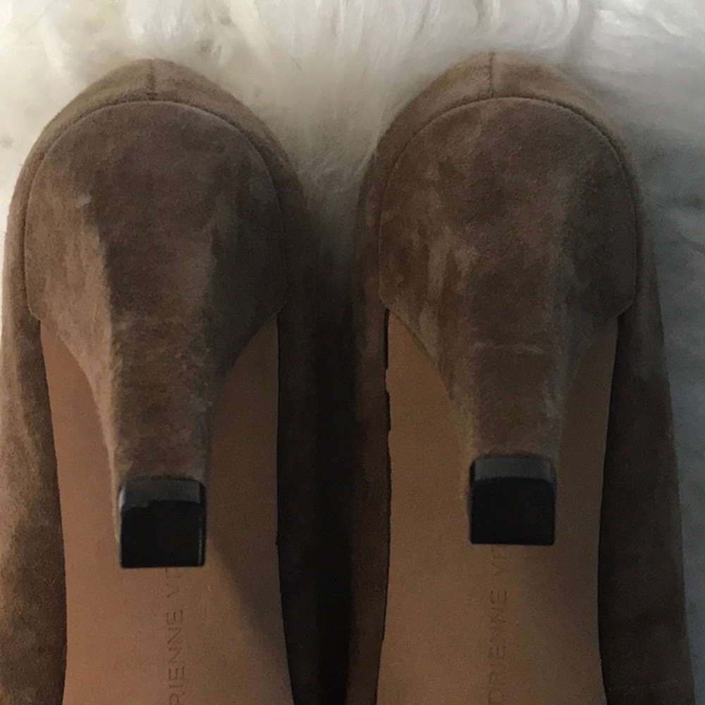 Adrienne Vittadini nude suede high heels platform Size 6 1/2 tan color - Picture 8 of 11